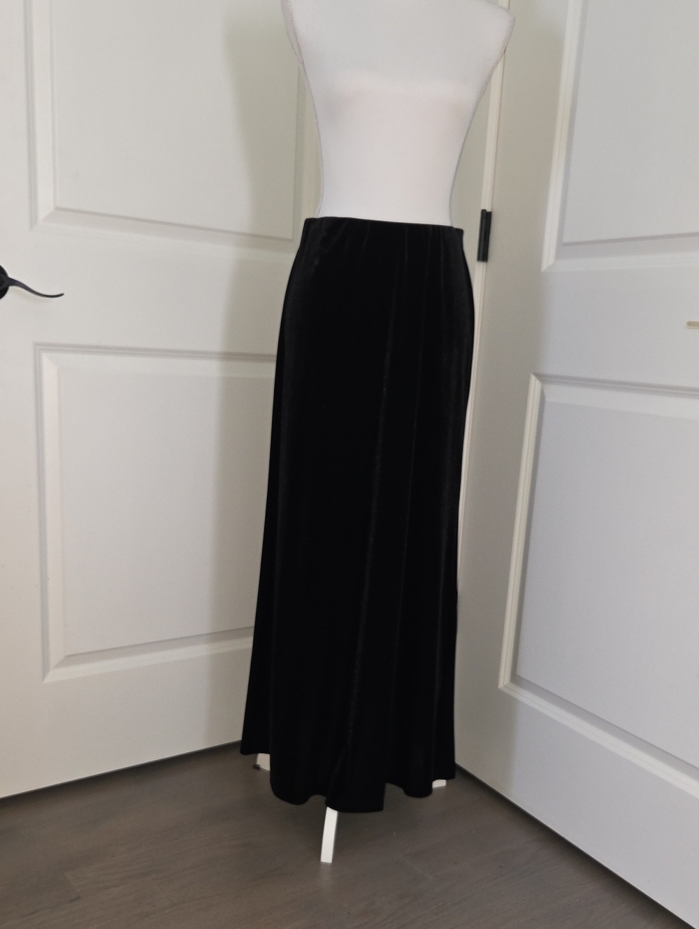 Express Black Velvet Maxi Skirt - Women